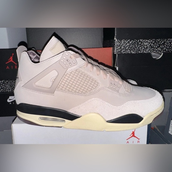 Air Jordan 4 Retro x A Ma Maniere Women's Size 12 Men's Size 10
